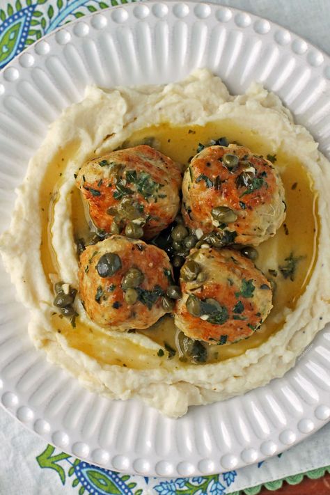 Chicken Piccata Meatballs - Emily Bites Thaw Turkey In Water, Chicken Piccata Meatballs, Appetizers Meat, Easy Chicken Piccata, Chicken Entree, Emily Bites, Ww Dinner, Health Meals, Savory Meatballs