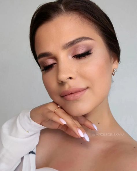 Bridesmaid Makeup Pink, Maternity Makeup, Misty Wedding, Makeup Ideas For Wedding, Pink Wedding Makeup, Bridal Makeup Ideas, Bridesmaid Blue, Make Up Sposa, Soft Wedding Makeup