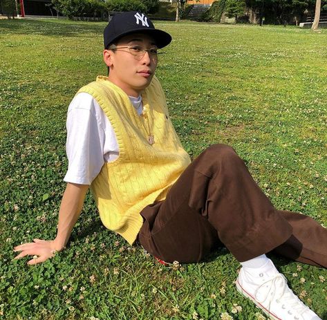 Male Yellow Outfit, Yellow Male Outfits, Yellow Fits Men, Yellow Polo Outfit, Yellow And Brown Outfits, Brown And Yellow Outfit, Yellow Hoodie Outfit, Yellow Outfit Men, Men Vintage Outfits