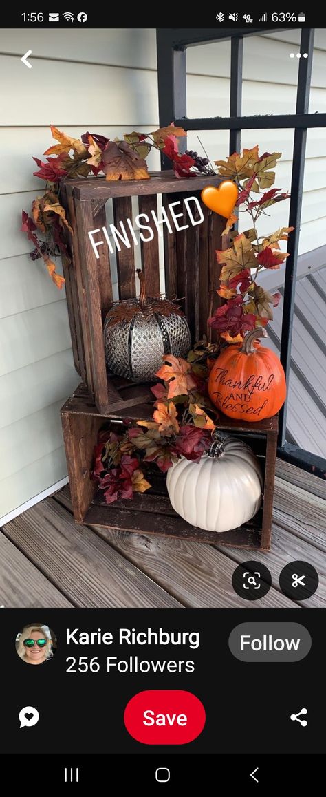 Fall Decor With Hay Bales Front Porches, Fall Halloween Porch Ideas, Fall Entryway Decor Outdoor, Diy Fall Front Porch Decor, Porch Fall Decor, Fall Yard Decor, Fall Front Porch Decor Ideas, Fall Decor Diy Crafts, Front Porch Decor Ideas