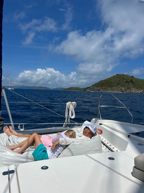 Sailing the BVI: A Family Trip to the British Virgin Islands Family Sailing, Paris Things To Do, Relaxing Vacations, British Virgin Islands, Best Resorts, Virgin Islands, Travel Beauty, Tropical Islands, Family Trip