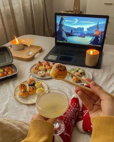 / netflix / netflix&chill/ movie night Netflix And Chill Aesthetic, Pamper Evening, Chill Aesthetic, Pijama Party, Cool Tech Gadgets Electronics, Cozy Evening, Minimalist Room, Netflix And Chill, About Time Movie