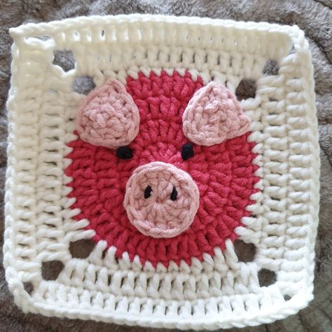 Pig Granny Square, Cow Granny Square, Animal Granny Squares, Crochet Blanket Animals, Crochet Kids Blanket, Crochet Travel, Crochet Squares Afghan, Crochet Pig, Granny Square Crochet Patterns Free