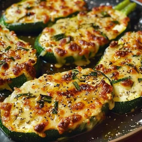 Cheesy Garlic Zucchini Steaks 3 Pork Chop Supreme Recipe, Garlic Zucchini, Vegetarian Main Course, Bake Zucchini, Cheesy Zucchini, Grandmas Recipes, Pork Chop, Crushed Red Pepper, Zucchini Recipes