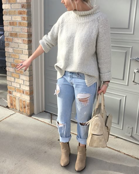 Boyfriend jeans with a comfy sweater and ankle boots                                                                                                                                                     More Boyfriend Jeans With Ankle Boots, Sweater And Ankle Boots Outfit, Fall Outfits With Booties Ankle Boots, Sweater Jeans Boots Outfit, Boyfriend Jeans Winter Outfit, Boyfriend Jeans With Boots, Wedge Boot Outfit, Boyfriend Jeans Outfit Fall, Boyfriend Jeans Outfit Winter