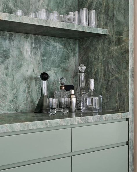 Mim Design on Instagram: “The quartzite, Emerald Haze a soft yet striking stone for the cocktail bar at Horizon, reflects the soft sea foam and rich green landscape…” At Home Bar Ideas, Cool Kitchen Design, At Home Bar, Curved Kitchen Island, Home Bar Ideas, Bar For Home, Mim Design, Home Bar Design, Joinery Details