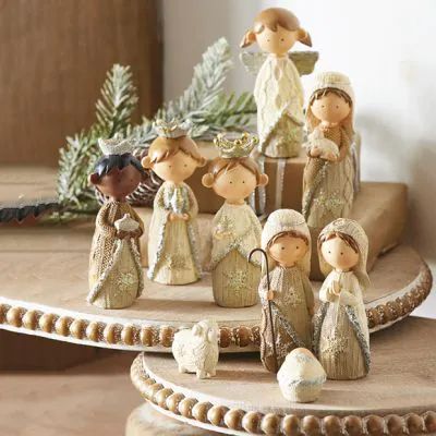 Story Of Christmas, Holiday Mantel, The Holy Family, Nativity Sets, Holiday Greenery, Oh Holy Night, Under The Mistletoe, Three Kings, Christmas Fireplace