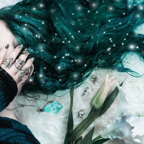 Cerulean Sea Hair, Teal Hair Dye, Dark Teal Hair, Potion Necklace, Cerulean Sea, Indie Scene Hair, Sea Hair, Sea Dream, Celtic Goddess