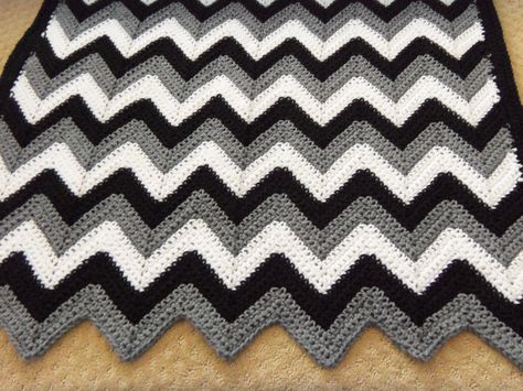 1 Crochet Blanket Grey, Crochet Ripple Afghan Pattern, Crochet Blanket Colors, Ripple Afghan Pattern, Crochet Ripple Afghan, Zig Zag Crochet, Crochet Blanket Chevron, Crochet Ripple Blanket, Ripple Afghan