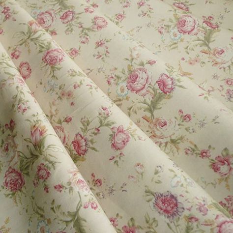 Cream Pastel, Trend Fabrics, Style Shabby Chic, Cotton Poplin Fabric, Floral Print Design, Fabric Roses, Dusky Pink, Cream Roses, Shabby Chic Style