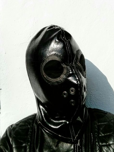 Shiny Black Hood Looking Nice! Leather Masks, Black Hood, Leather Mask, Masks Art, Gas Mask, Leather Fashion, How To Look Better, Black Leather, Mask