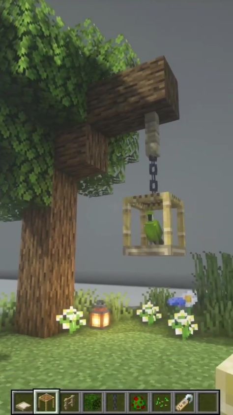 How To Build Custom Trees In Minecraft, Minecraft Big Tree Design, Chandelier Minecraft Ideas, Minecraft Palm Tree, Enchanting Table Minecraft Design, Aesthetic Minecraft Houses, Tree House Minecraft, Table Minecraft, Minecraft Decor