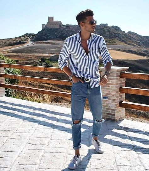 Blue Jeans Outfit Men, Mens Summer Fashion Beach, Jeans Outfit Men, Blue Jean Outfits, Mode Tips, Mens Summer Outfits, Mens Casual Outfits Summer, Men Stylish Dress, Mens Fashion Casual Outfits