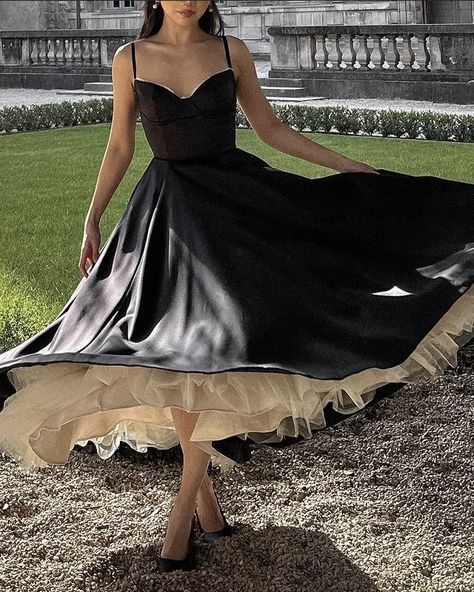 Dior Prom Dress, Mademoiselle Dress, Black Tea Length Dress, Ankle Length Prom Dress, Black Tulle Dress, Hot Prom Dress, Pinterest Style, Elegant Outfit Classy, Shoes Girl