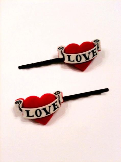 rockabilly pinup tattoo style hair pins. $5.00, via Etsy. Rockabilly Jewelry, Pinup Tattoo, Rockabilly Accessories, Rockabilly Looks, Rockabilly Wedding, Reality Shifting, Rockabilly Girl, The Word Love, Rockabilly Pinup