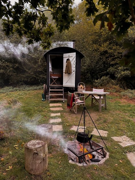 Shepherds Hut Glamping Autumn English countryside 🍂 Rosie Londoner, Barn House Conversion, Uk Autumn, Shepherd Hut, Hampshire England, Country Retreat, Shepherds Hut, Uk Destinations, Camping Glamping