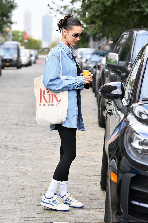 Nyc October, Models Off Duty Style, Forum Low, Bella Hadid Outfits, Adidas Forum, Bella Hadid Style, Hadid Style, Europe Fashion, Classy Work Outfits