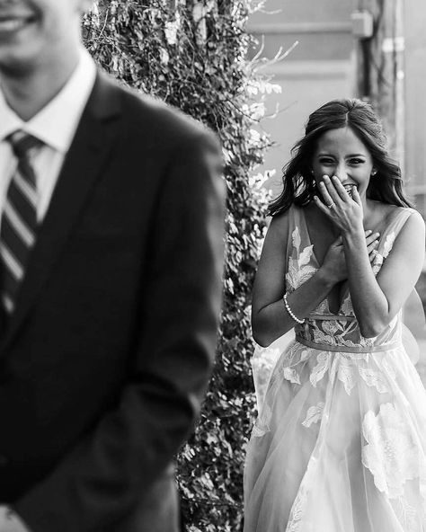 WILD WEDDING DAYS on Instagram: “This goofy bride is too adorable 💛 Fun First Look captured by @kfreshhhhh 📸 #heywildweddings” Wild Wedding, Groom Reaction, First Look Wedding, Marriage Day, Wedding First Look, Groom Pictures, Bhldn Weddings, Wedding Photo Inspiration, Wedding Shots