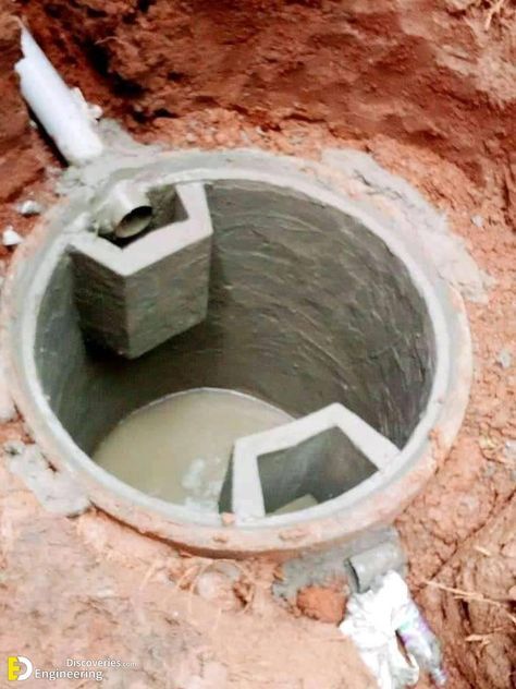 Non-Filling Bio Concrete Septic Tank System - Engineering Discoveries Septic Tank Size, Concrete Septic Tank, Fossa Séptica, Diy Septic System, Biogas Digester, Septic Tank Design, Septic Tank Systems, Plumbing Layout, Civil Engineering Design