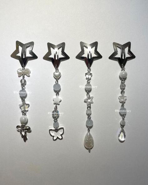 star hair clips ♡ ────୨ৎ──── — ♡ ✧ bow - $8 ✧ butterfly - $8 ✧ white droplet - $8 ✧ tear drop - $8 —— ۫꣑ৎ * price does not include shipping dm, text, or comment to purchase! ✉️ . . . #explorepage #beadedjewelry #hairclips #beadedhairclip #handmadejewelry #handmadehairbows #handmadehairclips #clips #hairclipsforsale #jewelryforsale #accessories #starclips #stars #stargirl #aesthetic #smallbusiness #jewelrybusiness #accessorybusiness #hairclipsbusiness #liannasdiary Star Hair Clips, Stargirl Aesthetic, Aesthetic Accessories, Handmade Hair Bows, Star Hair, Handmade Ideas, Hand Work, Star Girl, Jewelry Inspo