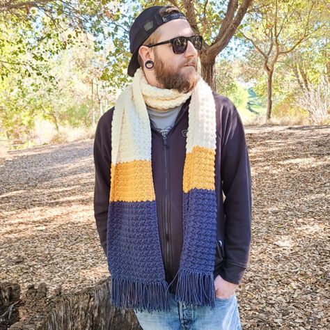 Color Block Super Scarf Crochet Warmers, Simple Scarf Crochet Pattern, Crochet Tunic Pattern, Super Scarf, Winter Items, Gloves Crochet, Crochet Scarf Pattern, Crochet Men, Chevron Crochet