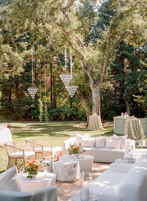 Summer Citrus in the Garden — Loop Flowers Cocktail Hour Seating, Cocktail Furniture, Wedding Lounge Area, Cocktail Hour Wedding, Wedding Lounge, Lounge Party, Reception Furniture, Garden Party Wedding, Destination Wedding Planner