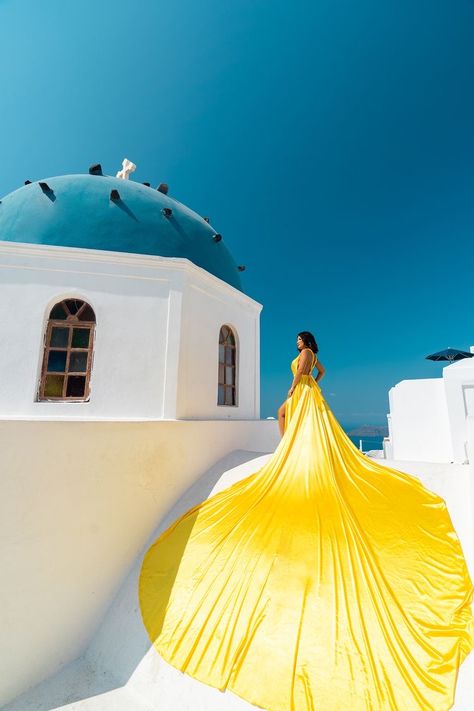 Desert Fashion Photography, Flowy Dress Photography, Greece Dress, Flying Dress Photoshoot, Holidays In Greece, Santorini Dress, Santorini Photographer, Flying Dress, Dresses Photography