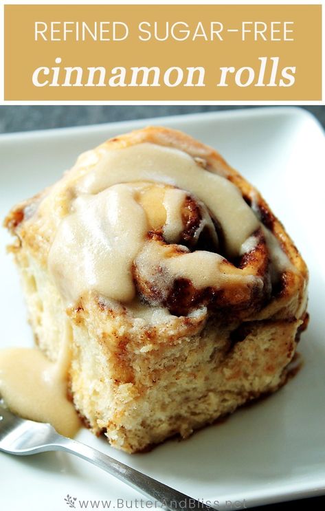 Maple Syrup Bread, Sugar Free Cinnamon Rolls Recipes, Low Sugar Cinnamon Rolls, Breakfast Cinnamon Rolls, Sugar Free Cinnamon Rolls, Glazed Cinnamon Rolls, Cinnamon Roll Glaze, Maple Desserts, Thanksgiving Cheesecake