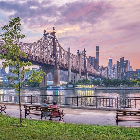 Photos Of New York City, Queensboro Bridge, City Scenery, Aol Mail, I Love Nyc, You've Got Mail, Background Ideas, Ny City, I Love Ny