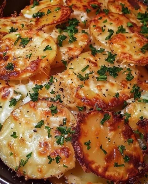 Cheesy Party Potatoes, Delmonico Potatoes Recipes, Delmonico Potatoes, Apple Compote Recipe, Parmesan Cheese Potatoes, Potatoes Recipes, Fried Cauliflower, Recipes Appetizers And Snacks, Cheesy Potatoes