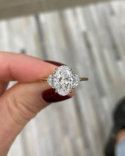 Engagement Rings Oval Cut, Rings Oval, Ring Concierge, Cute Engagement Rings, Oval Cut Engagement Ring, Future Engagement Rings, 3 Stone Engagement Rings, Baguette Diamond Rings, Oval Diamond Engagement Ring