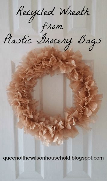 Put your used grocery bags to good use and recycle them with this easy craft. Here are the step by step instructions for creating your own plastic bag wreath. #crafts #plasticbag #wreath #diy #recycle Recycled Wreath, Plastic Bags Diy, Reuse Plastic Bags, Plastic Bag Crafts, Plastic Bag Crochet, Recycling Projects, Upcycle Plastic, Recycled Plastic Bags, Plastic Grocery Bags