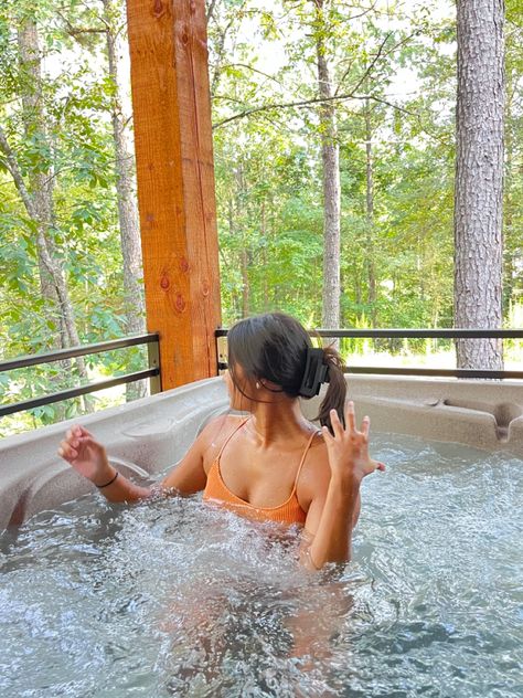 cabin | hot tub | swimsuit | forest | cabin in the woods | hot tub | #swim #cabin #hottub #forest Cabin Pics Insta, Cabin Inspo Pics, Hot Spring Picture Ideas, Hot Tub Poses Instagram, Hot Tub Insta Pics, Cute Hot Tub Pictures, Jacuzzi Photoshoot Ideas, Hot Tub Instagram Pictures, Hot Tub Pics Instagram