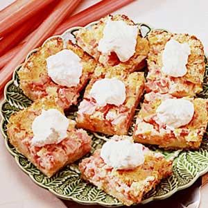 Old-Fashioned Rhubarb Torte Rhubarb Bars, Cheesecake Squares, Torte Recipe, Rhubarb And Custard, Rhubarb Recipes, Recipe For Mom, Rhubarb, Bars Recipes, Great Recipes