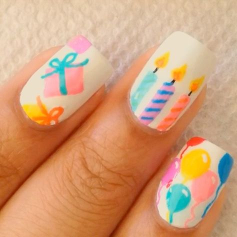 Birthday Nail Art, Birthday Nail Designs, 2 Candles, Super Cute Nails, Mini Tutorial, Vintage Nails, Glow Nails, Creative Nail Designs, Best Nail Art Designs