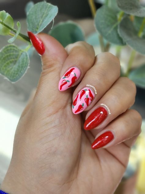 🌶 chilly nail art @ blanca1018 Chili Nail Art, Chili Pepper Nail Art, Chilli Nail Art, Chili Pepper Nails, Chilli Nails, Chili Nails, Pepper Nails, Cocktail Nails, Nail Holiday