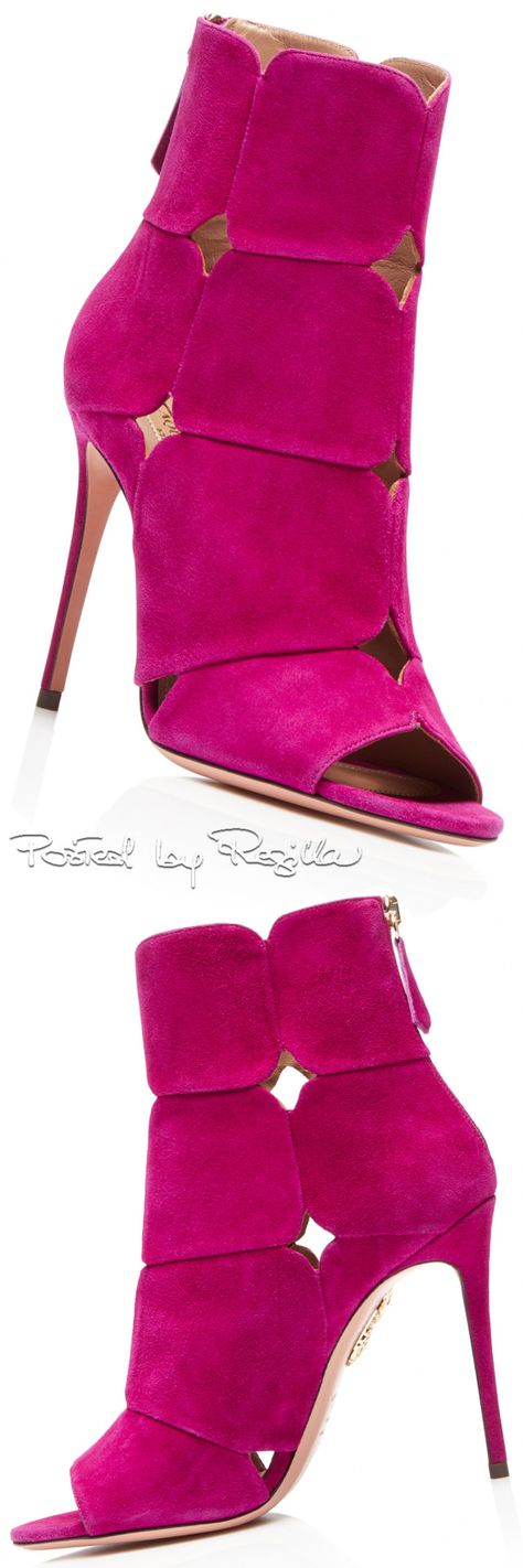 Regilla ⚜ Aquazzura, Firenze Fab Shoes, Fuschia Pink, Pink Boots, Kinds Of Shoes, Gorgeous Shoes, Fabulous Shoes, Hot Shoes, Shoe Closet, Crazy Shoes