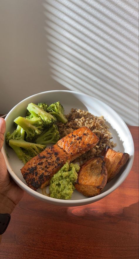 Whole Food Meals Aesthetic, Rice And Sweet Potato Recipe, Salmon Rice And Broccoli, Salmon Recipes Aesthetic, Sweet Potato And Salmon Recipes, Cava Fiery Broccoli, Healthy Broccoli Recipes Clean Eating, Salmon Bowl Aesthetic, Whole Food Ideas