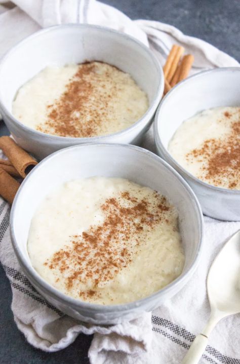 8 Traditional Cuban Recipes for the Entire Family Cuban Rice, Cuban Bakery, Cuban Desserts, Cuban Dishes, Rice Pudding Recipe, Cuban Recipes, Rice Pudding, American Food, Pudding Recipes