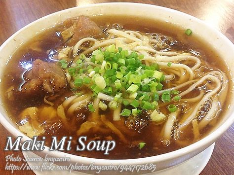 Authentic Maki Mi Soup | Panlasang Pinoy Meat Recipes Chemo Meals, Pilipino Recipe, Filipino Soup Recipes, Pagkaing Pinoy, Chinese Noodle Dishes, Food Filipino, Vietnamese Soup, Noodles Soup, Panlasang Pinoy