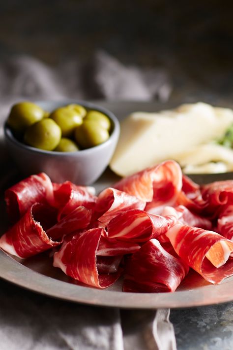 Holiday Tapas, Iberico Ham, Tapas Party, Spanish Foods, Serrano Ham, Spain Spanish, Spanish Tapas, Sliced Ham, Food Wallpaper