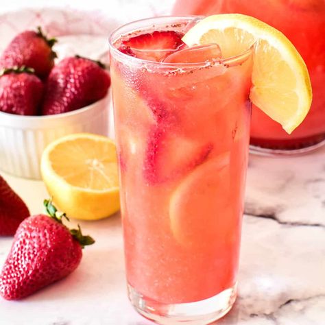 Meyer Lemonade Recipe, The Best Lemonade, Fresh Strawberry Lemonade, How To Store Strawberries, Lemon Tree Dwelling, Homemade Strawberry Lemonade, Strawberry Lemonade Recipe, Sparkling Lemonade, Best Lemonade