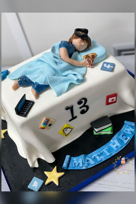 Bed cake Teen Boy Birthday, Cakes For Teenagers, Bed Cake, Luca Birthday, Messy Bed, Teen Cakes, Wedding Cake Display