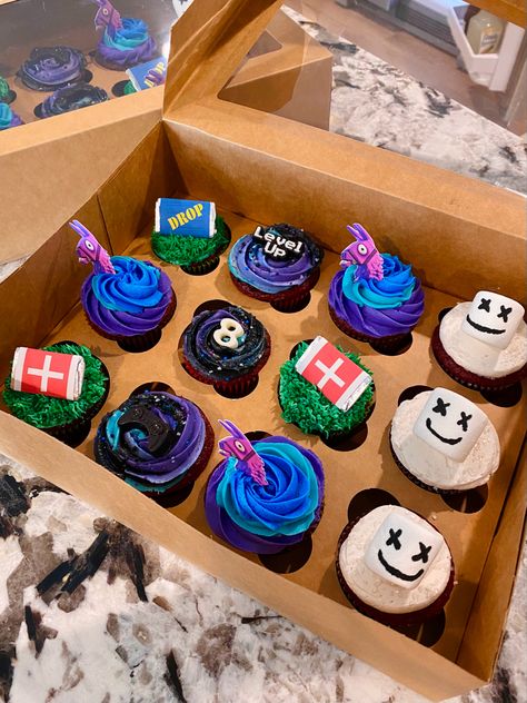 Fortnite Ice Cream Cake, Gaming Cupcakes For Boys, Fortnite Birthday Cupcakes, Fortnite Cupcakes Ideas, Fortnight Cupcakes, Fortnite Cake For Boys, Fortnite Cupcakes, Fortnite Birthday Party Ideas, Fortnite Birthday Cake