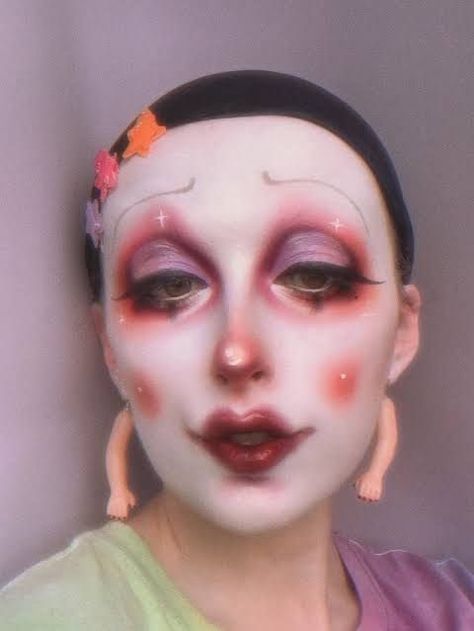 Lesbian Flag Makeup, Jester Makeup, Cute Clown Makeup, Circus Makeup, Mime Makeup, Makeup Editorial, Funky Makeup, Pierrot Clown, Drag Makeup