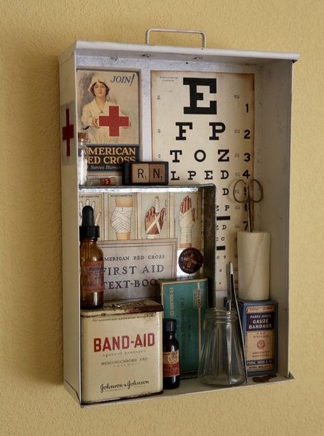 Nursing Station, Vintage Decorating Ideas, Assemblage Art Collage, Vintage Nursing, Shadow Box Memory, Nurses Station, Vintage Decorating, Printers Tray, Shadow Box Art