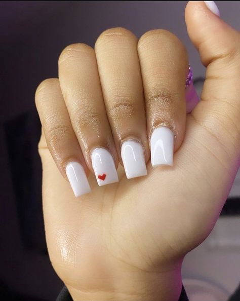 Acrylic Nails All One Color, White Nails Short Square Design, Short Cute Nails Square, Short Nails School, White Shorties Acrylic Nails, Short Nail Inspo￼, Short Cute Nails Acrylic Square, White Short Nails Designs, Medium Short Nails Acrylic Square