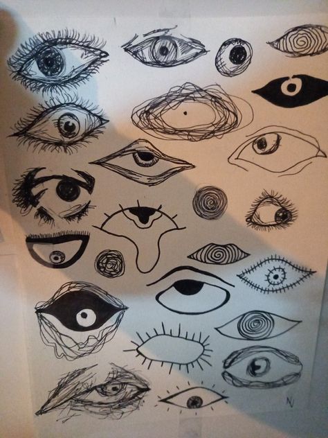 Weird Eye Drawings, Happy Eyes Drawing, Trippy Eyes Drawing, Different Ways To Draw Eyes, Creepy Eyes Drawing, Easy Pen Drawing, Weird Eyes, Eye Project, Trippy Eye