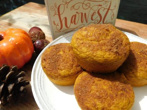 Pumpkin spice pancake muffins - Drizzle Me Skinny!Drizzle Me Skinny! Kodiak Pumpkin Muffins, Kodiak Pumpkin, Pumpkin Pancake Mix, Pancake Mix Muffins, Kodiak Cakes Recipe, Weight Watchers Muffins, Pumpkin Pancake, Weight Watchers Pumpkin, Pumpkin Spice Pancakes