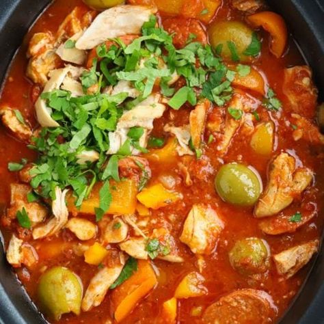 Slow Cooker Recipes Uk, Chicken Chorizo Stew, Freezer Dump Meals, Spanish Chicken And Chorizo, Slow Cooker Dump, Chorizo Stew, Taming Twins, Slow Cooker Beef Curry, Stew Slow Cooker